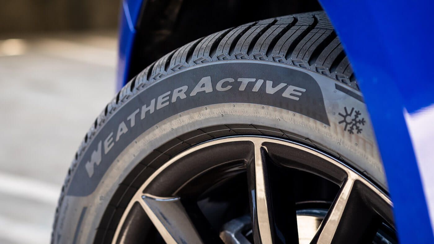 Pirelli Scorpion WeatherActive sur roue prêt en fonction